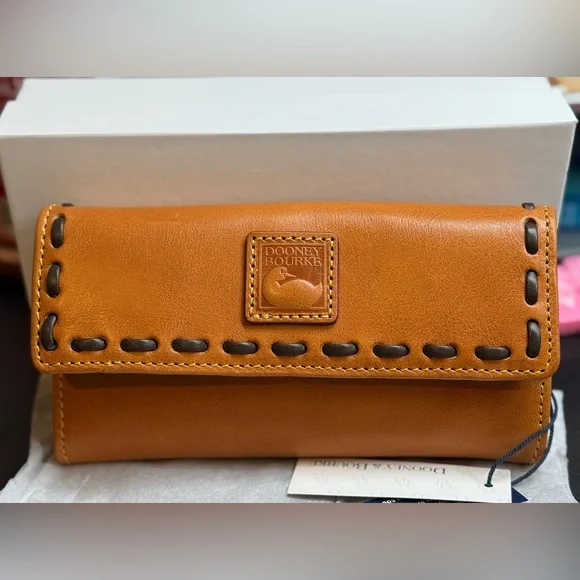 Dooney & Bourke Florentine Leather Continental Clutch Natural - Picture 1 of 4